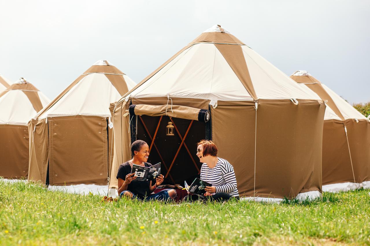 Готель Festival Yurts Гей-он-Вай Екстер'єр фото